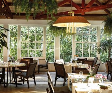 dining room at hotel