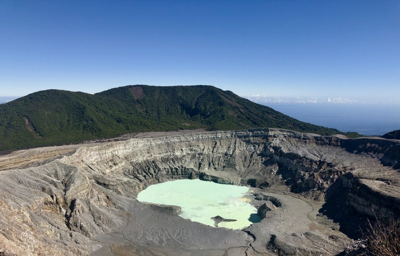 poas volcano costa rica